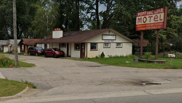 Pontiac Lake Motel - 2022 Street View (newer photo)